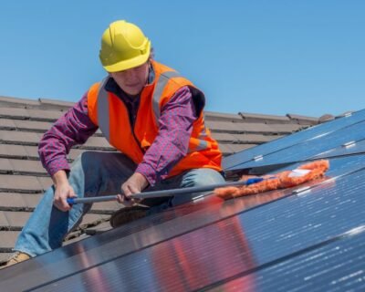 Mantenimiento de paneles solares, ¿en qué consiste?